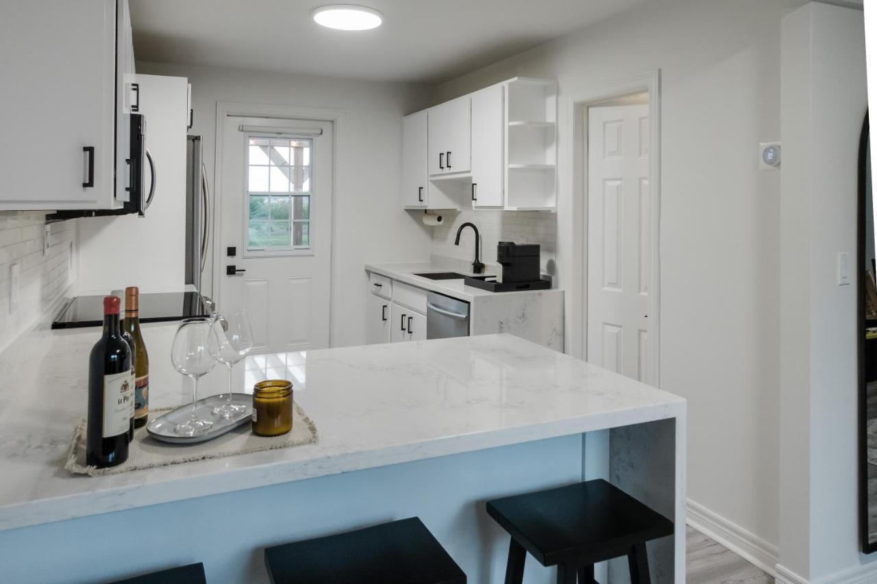 The Little White Haus Villa Niagara-on-the-Lake Bagian luar foto