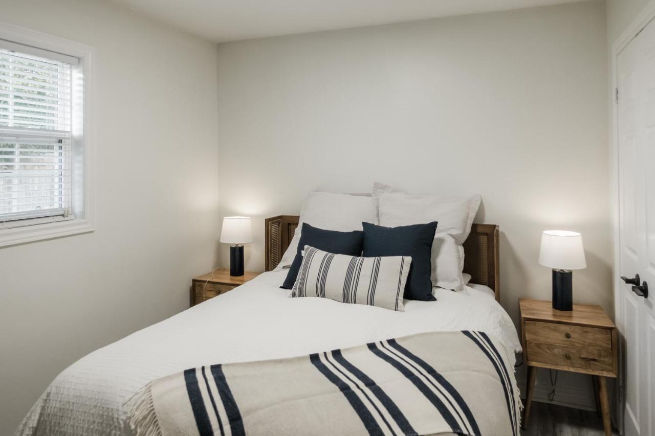 The Little White Haus Villa Niagara-on-the-Lake Bagian luar foto